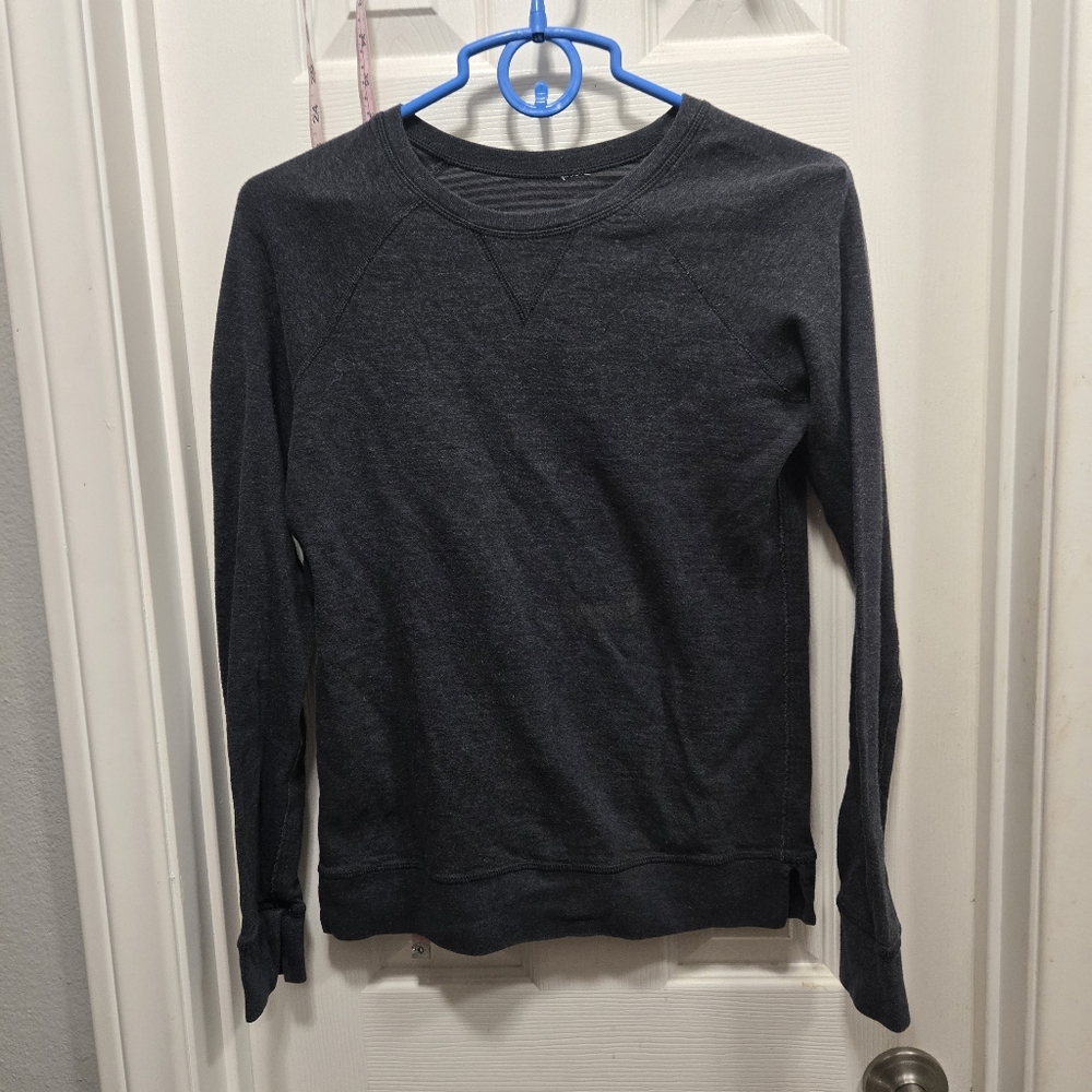 Lululemon reversible sweatshirt size 2/4?